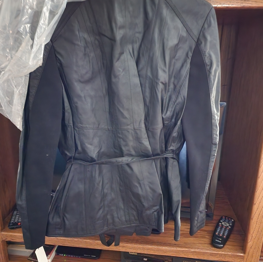 To small - Picture 2 of 3